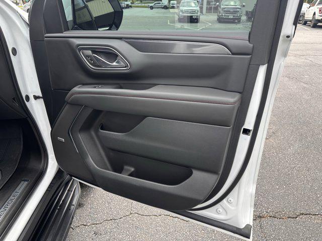 2024 Chevrolet Suburban 4WD RST