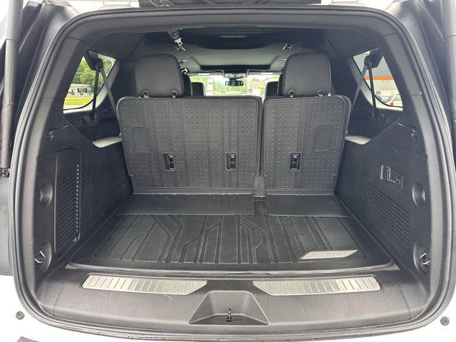 2024 Chevrolet Suburban 4WD RST