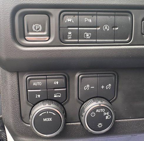 2024 Chevrolet Suburban 4WD RST