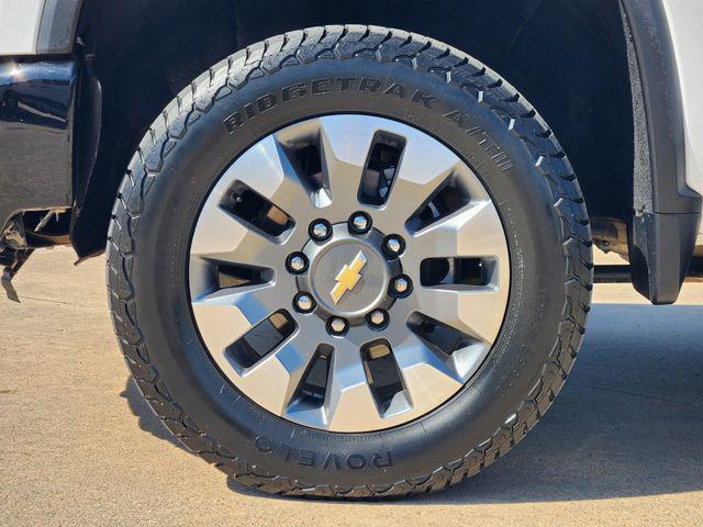 2024 Chevrolet Silverado 2500HD 4WD Crew Cab Standard Bed Custom