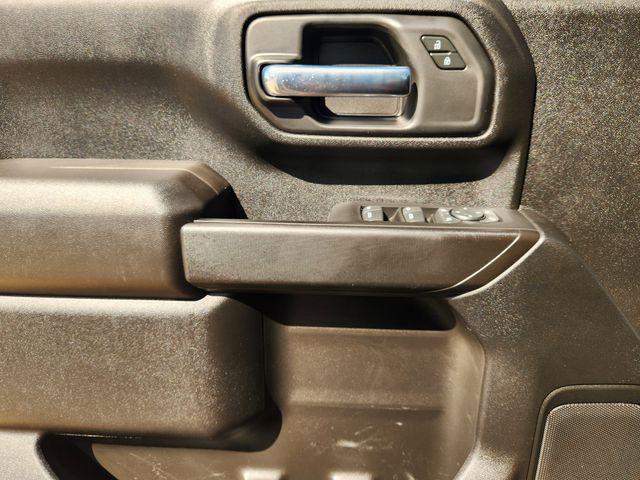 2024 Chevrolet Silverado 2500HD 4WD Crew Cab Standard Bed Custom