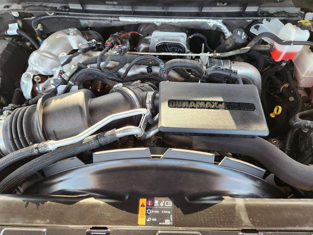 2024 Chevrolet Silverado 2500HD 4WD Crew Cab Standard Bed Custom