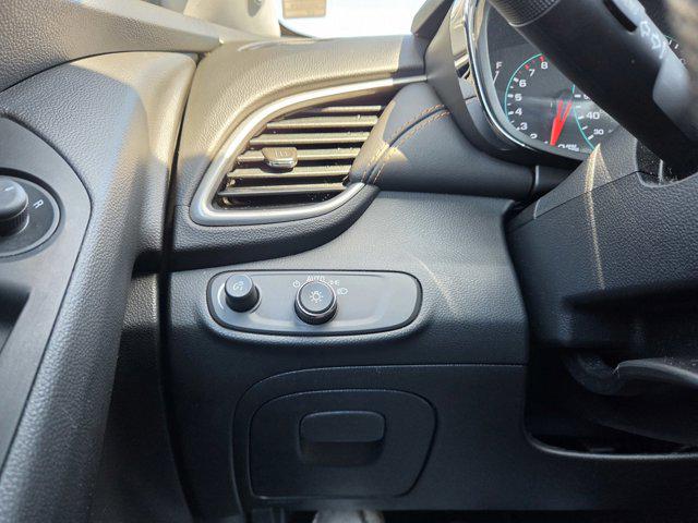 2021 Chevrolet Trax FWD LT