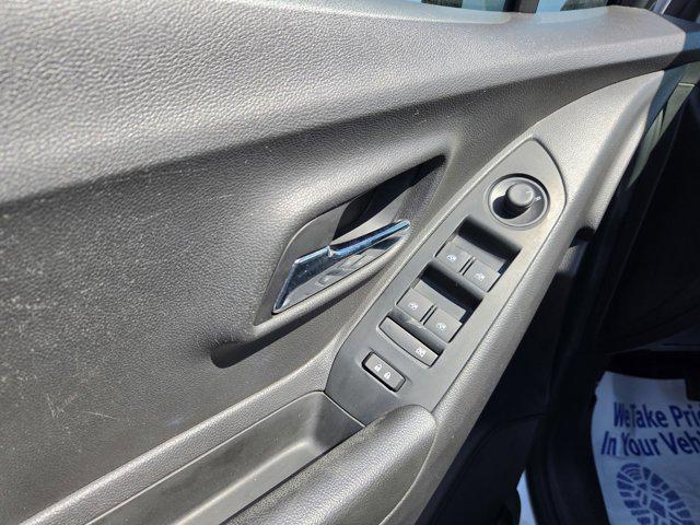 2021 Chevrolet Trax FWD LT