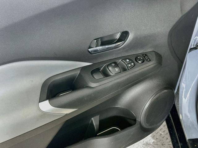 2021 Nissan Kicks SR Xtronic CVT