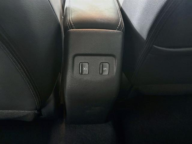 2021 Nissan Kicks SR Xtronic CVT