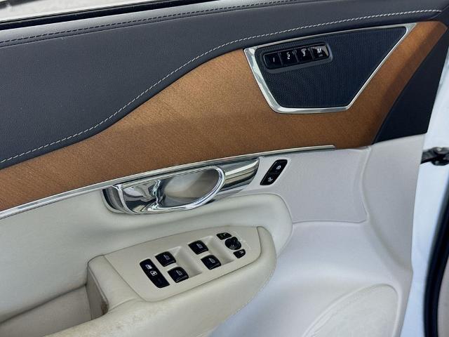 2017 Volvo XC90 Hybrid T8 Inscription