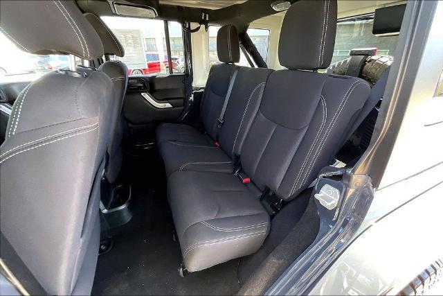 2017 Jeep Wrangler Unlimited Sahara 4x4