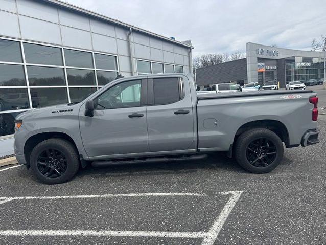 2024 Chevrolet Silverado 1500 4WD Double Cab Standard Bed Custom