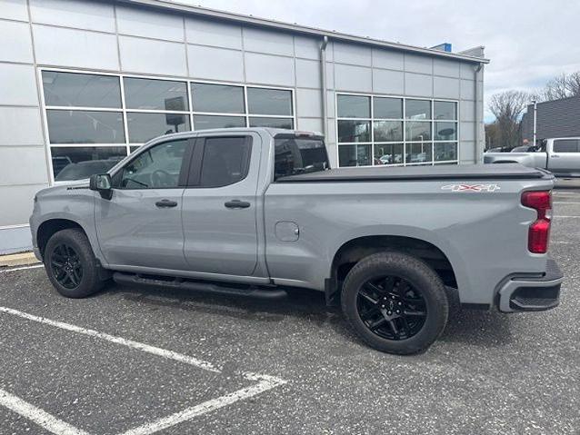 2024 Chevrolet Silverado 1500 4WD Double Cab Standard Bed Custom