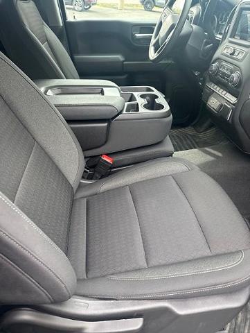 2024 Chevrolet Silverado 1500 4WD Double Cab Standard Bed Custom