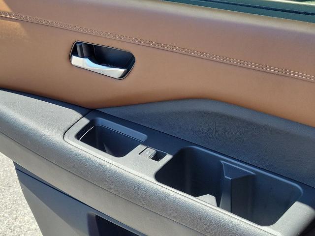 2022 Nissan Pathfinder Platinum 4WD
