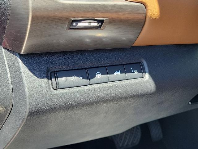 2022 Nissan Pathfinder Platinum 4WD