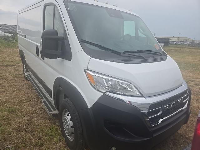 2025 Ram ProMaster 2500 Cargo Van Tradesman Low Roof 136" WB w/Pass Seat