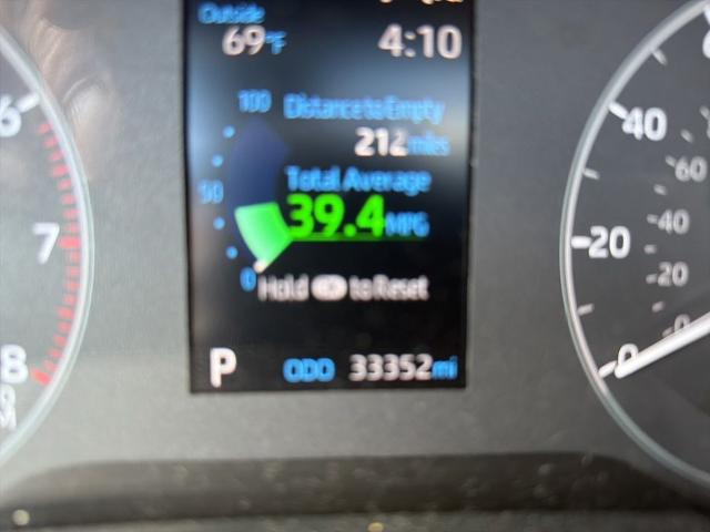2024 Toyota Corolla Cross Hybrid SE