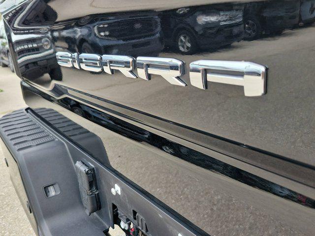 2025 GMC Sierra 2500HD 4WD Crew Cab Standard Bed AT4