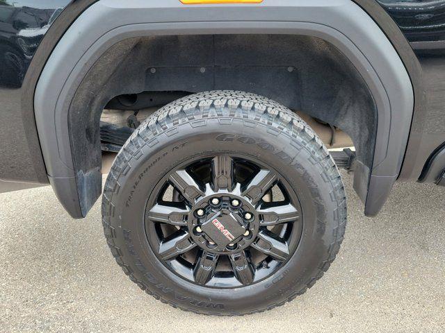 2025 GMC Sierra 2500HD 4WD Crew Cab Standard Bed AT4