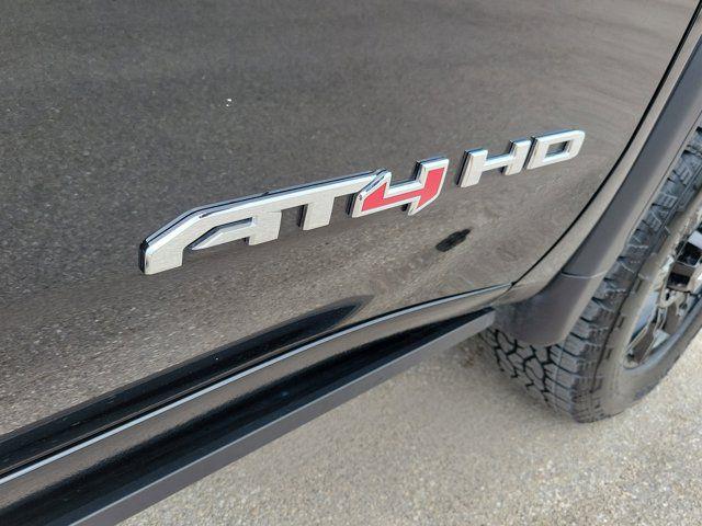 2025 GMC Sierra 2500HD 4WD Crew Cab Standard Bed AT4