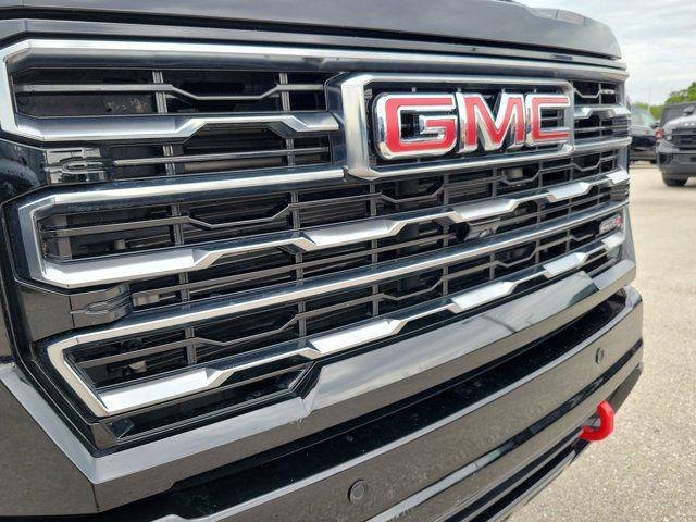 2025 GMC Sierra 2500HD 4WD Crew Cab Standard Bed AT4