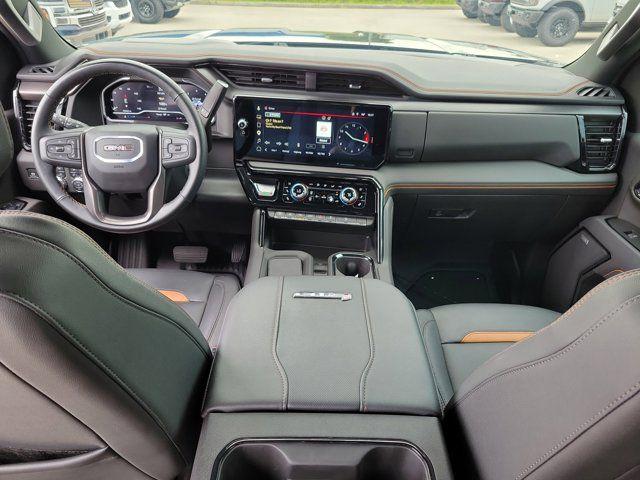 2025 GMC Sierra 2500HD 4WD Crew Cab Standard Bed AT4