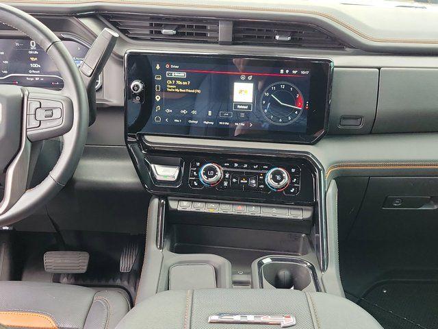 2025 GMC Sierra 2500HD 4WD Crew Cab Standard Bed AT4