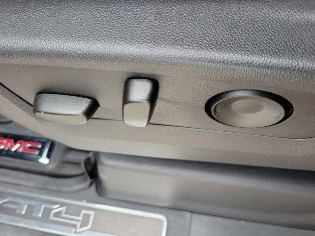 2025 GMC Sierra 2500HD 4WD Crew Cab Standard Bed AT4