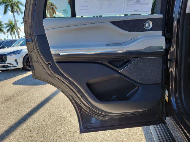 2025 Lincoln Navigator Reserve