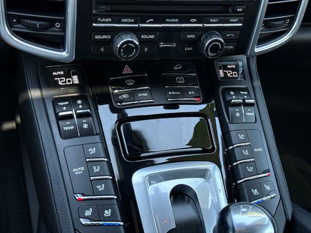 2016 Porsche Cayenne Base