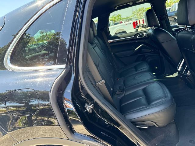 2016 Porsche Cayenne Base