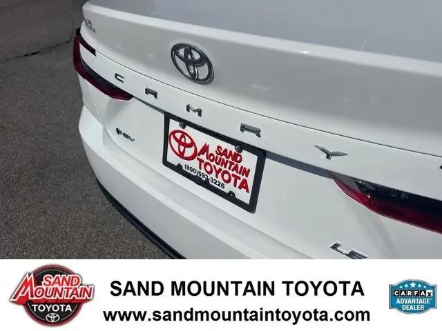 2025 Toyota Camry LE