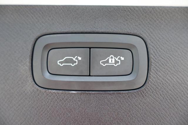 2024 Volvo XC90 B5 Core Bright Theme