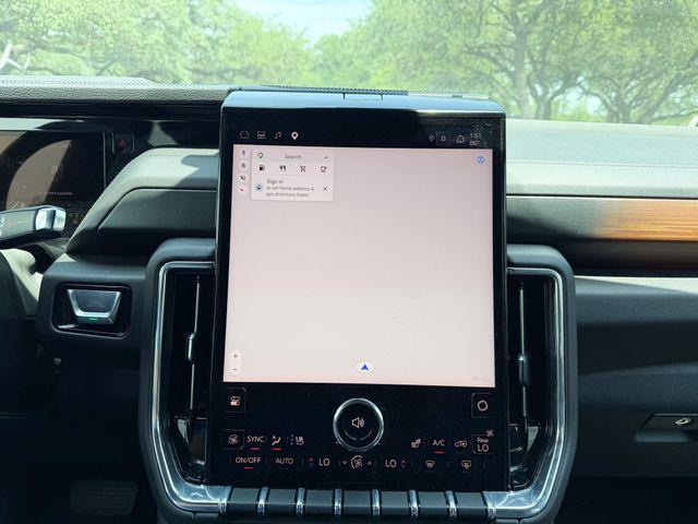 2025 GMC Yukon XL 4WD Denali