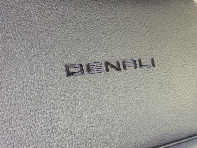 2025 GMC Yukon XL 4WD Denali