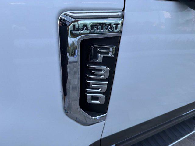 2022 Ford F-350 LARIAT