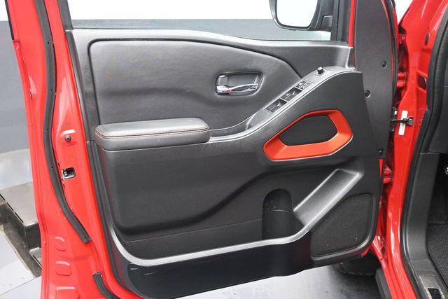 2023 Nissan Frontier Crew Cab PRO-4X 4x4