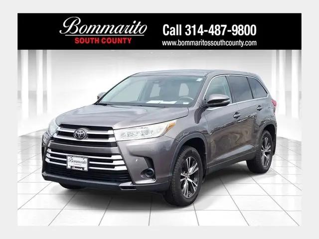 2019 Toyota Highlander LE for sale in St. Louis, MO