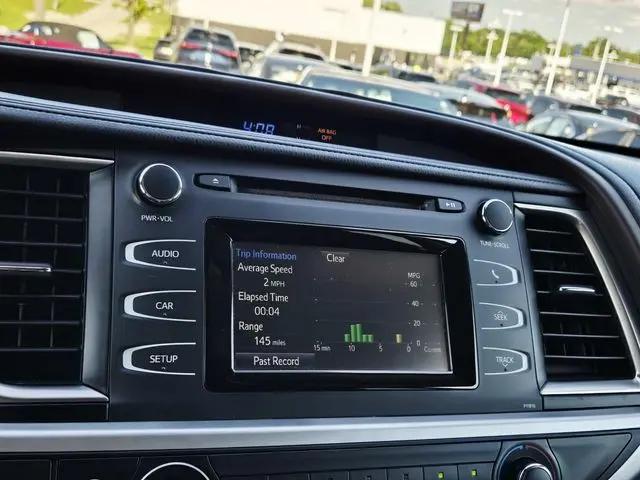 2019 Toyota Highlander LE