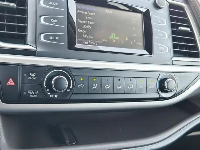 2019 Toyota Highlander LE