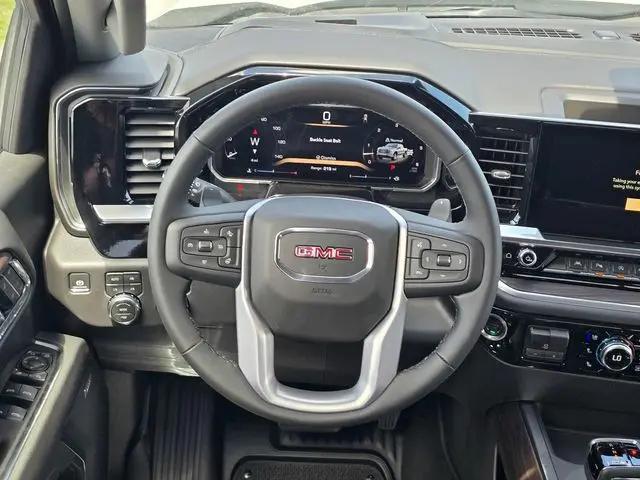 2026 GMC Sierra 1500 Crew Cab, Short Bed, SLT, 4WD