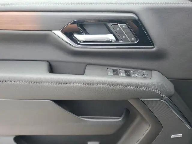 2026 GMC Yukon XL 4WD Denali