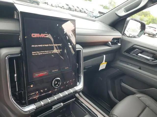 2026 GMC Yukon XL 4WD Denali
