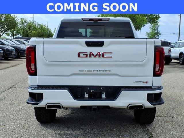2024 GMC Sierra 1500 4WD Crew Cab Short Box AT4