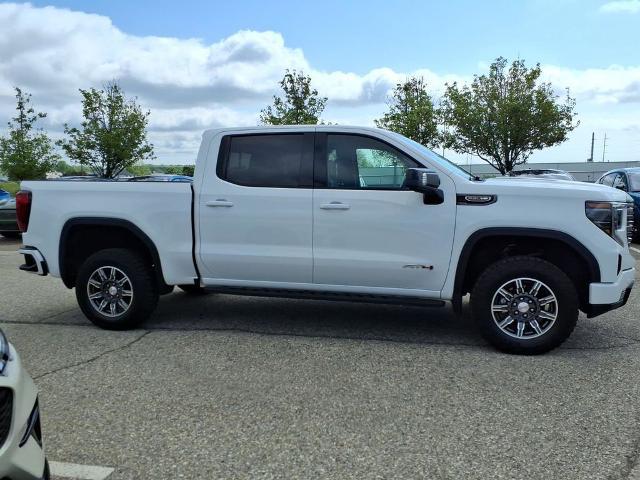 2024 GMC Sierra 1500 4WD Crew Cab Short Box AT4