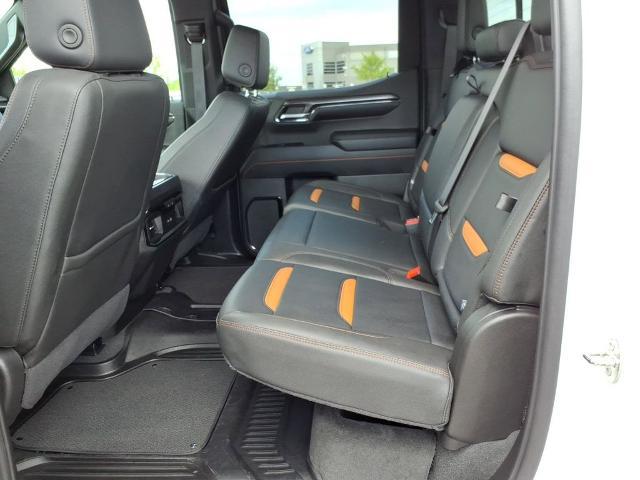 2024 GMC Sierra 1500 4WD Crew Cab Short Box AT4
