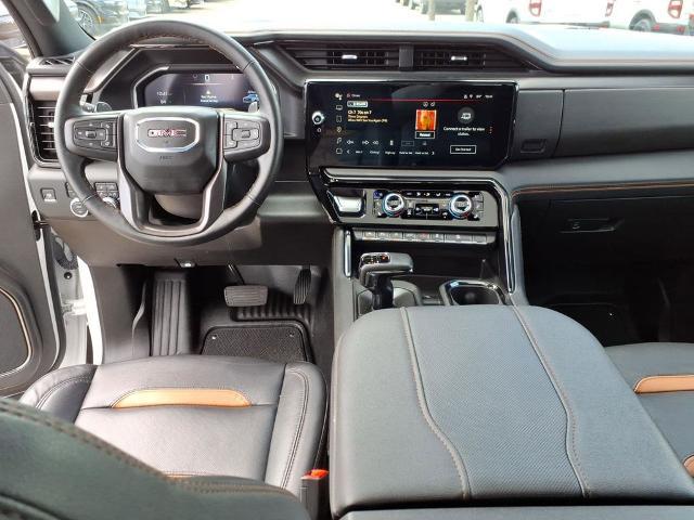2024 GMC Sierra 1500 4WD Crew Cab Short Box AT4