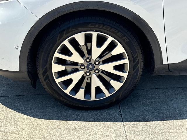 2020 Ford Escape Titanium Hybrid