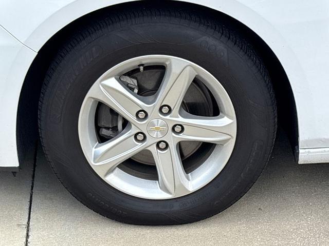 2023 Chevrolet Malibu FWD LS