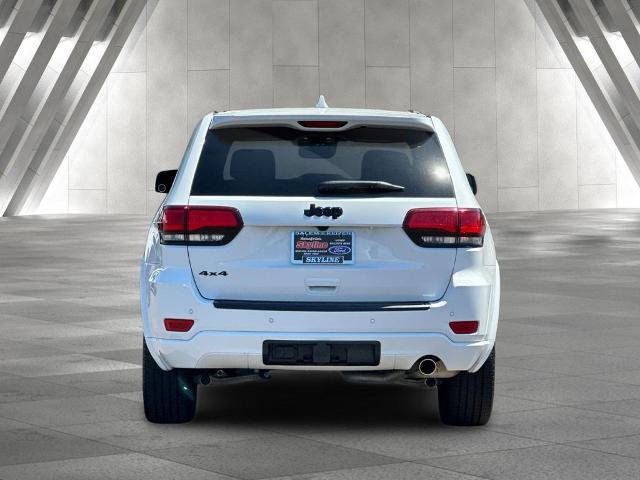 2022 Jeep Grand Cherokee Laredo X 4x4