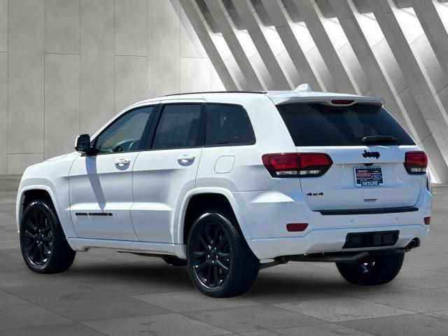 2022 Jeep Grand Cherokee Laredo X 4x4
