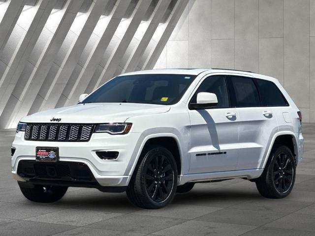 2022 Jeep Grand Cherokee Laredo X 4x4